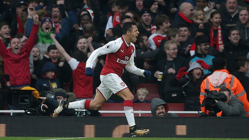 Alexis Sanchez celebrates