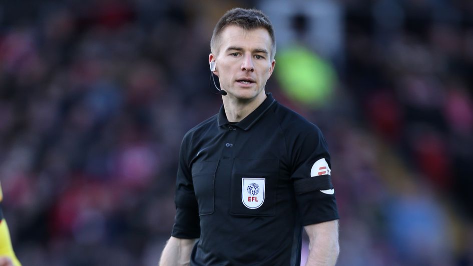 Referee Michael Salisbury