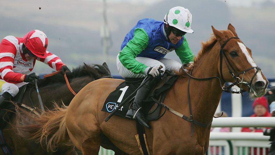 Well Chief wins the Victor Chandler from a mark of 176