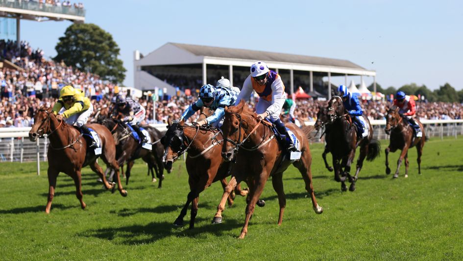 Golden Apollo takes the spoils