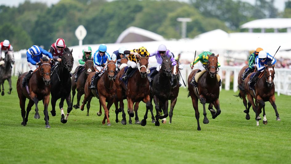 Almeraq (left) battles to victory in another Royal Ascot thriller