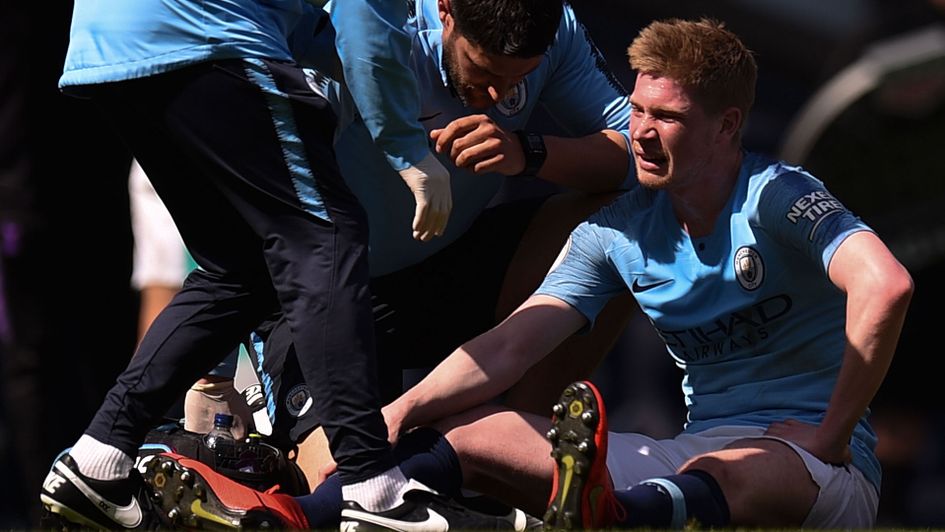 Worrying sign for Manchester City as Kevin De Bruyne is forced off injured