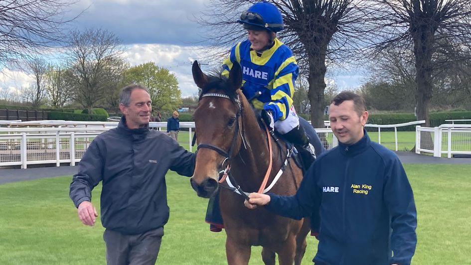 Trueshan returns in triumph at Nottingham