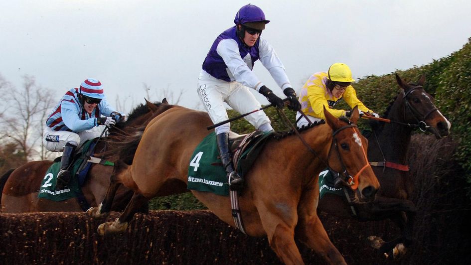 Kicking King leads Monkerhostin