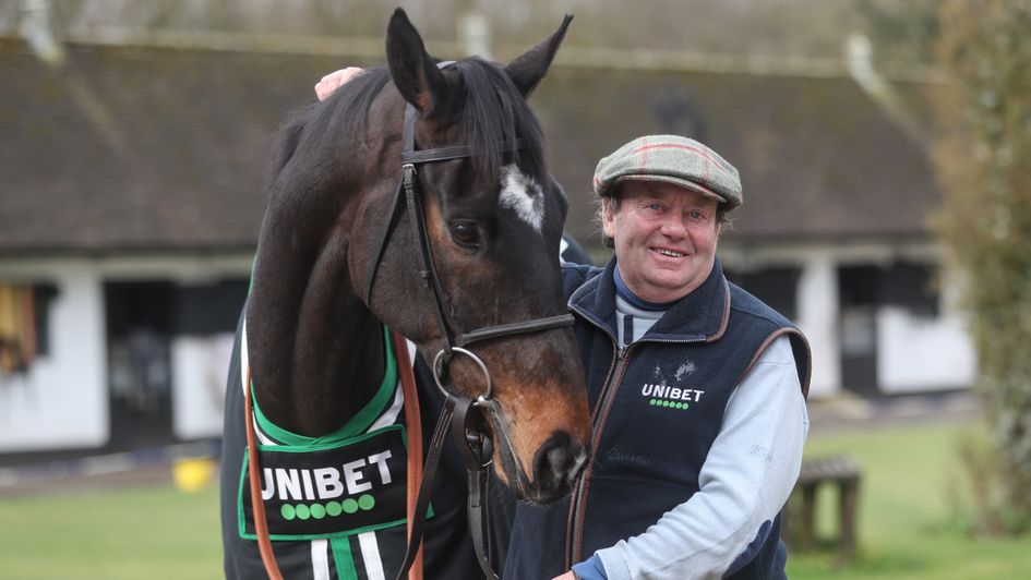 Nicky Henderson poses with Sporting Life Arkle hope Shishkin