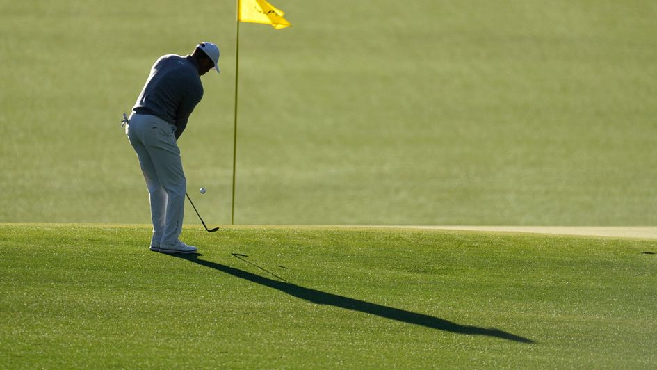 Tiger Woods on his way to another cut made in the Masters