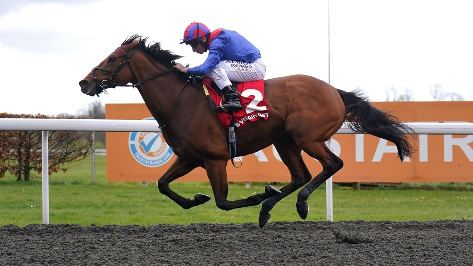 Dubai Honour wins at Kempton