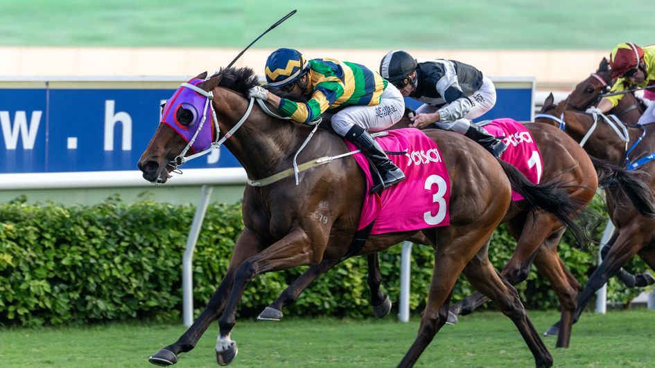Furore comes home strongly at Sha Tin
