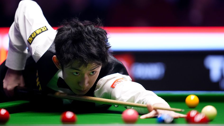 Wu Yize is safely into the last four