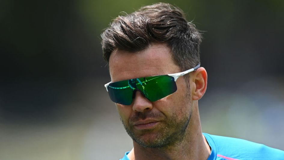 James Anderson returns to the England squad