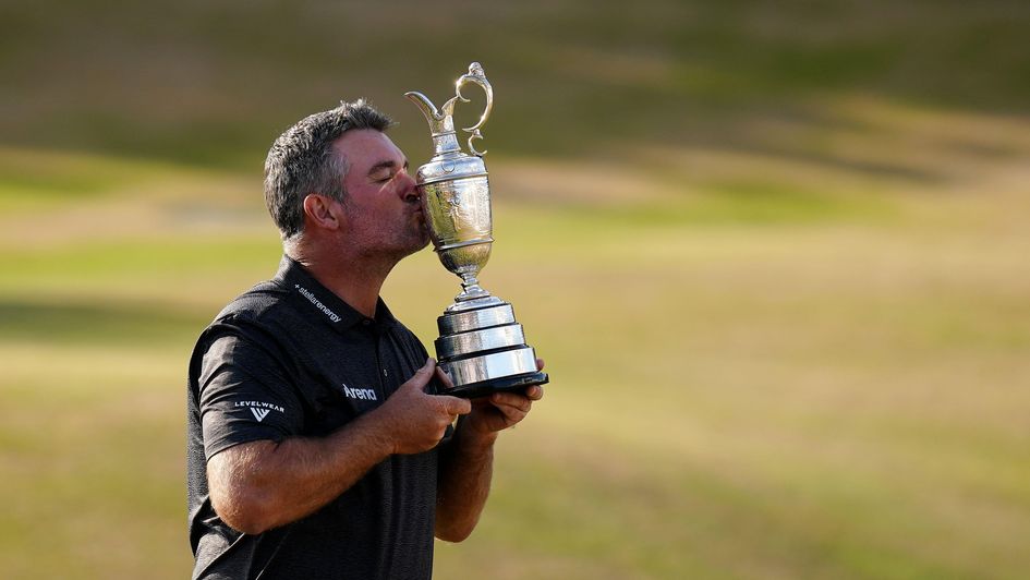 Ryan Fox kisses the Claret Jug