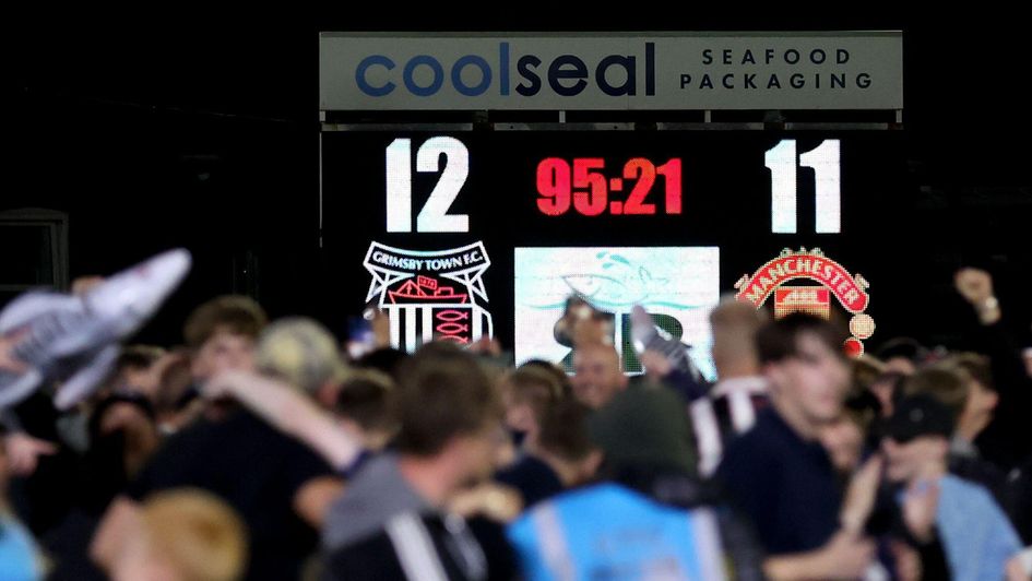 Grimsby beat Manchester United on penalties