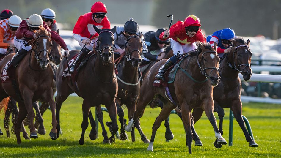 Highfield Princess wins the Abbaye