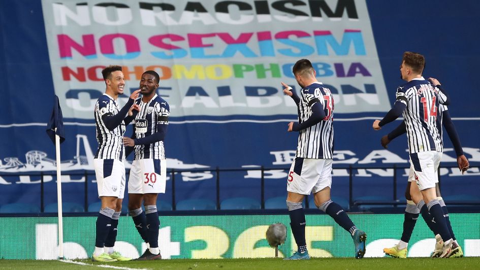 West Bromwich Albion's Callum Robinson (left) celebrates
