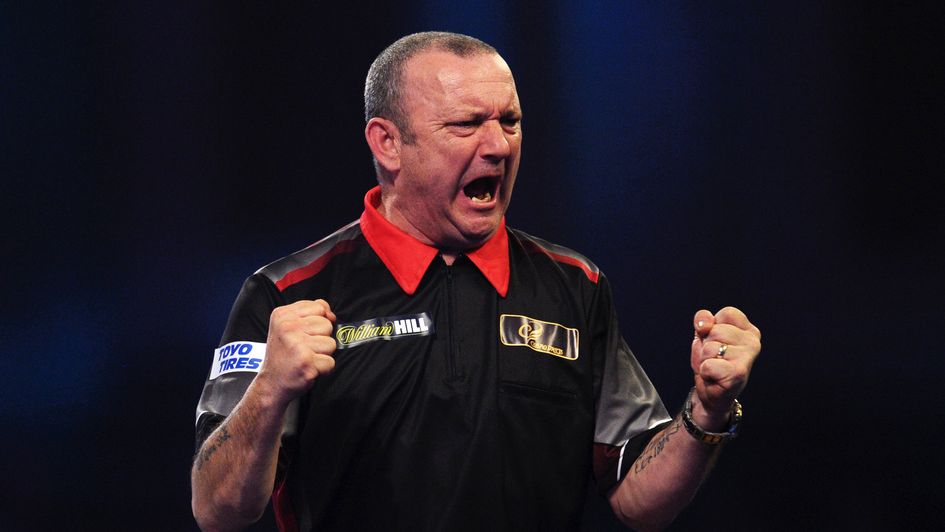 Darren Webster secures his PDC card for 2022/23