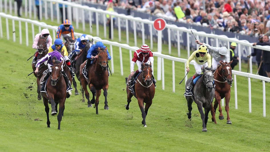 Defoe wins the Coronation Cup