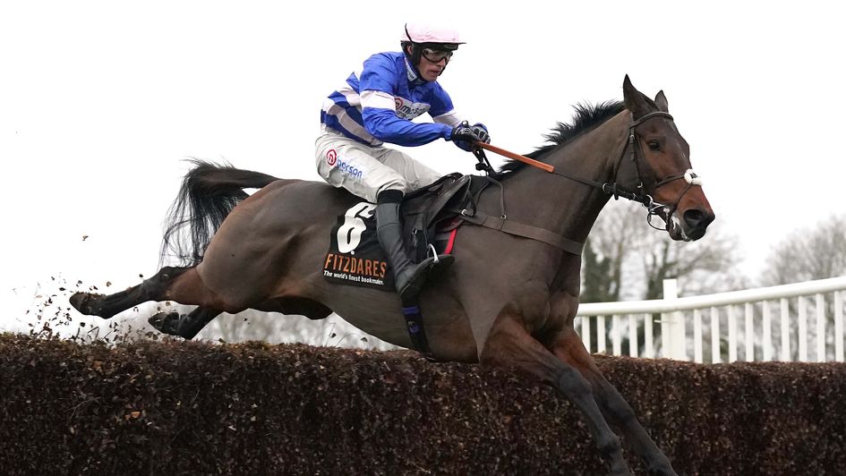 Pic D'Orhy on his way to victory under Harry Cobden