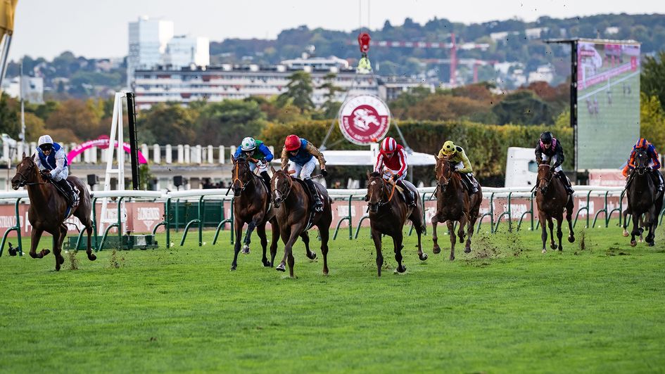 Action from Longchamp on Arc weekend