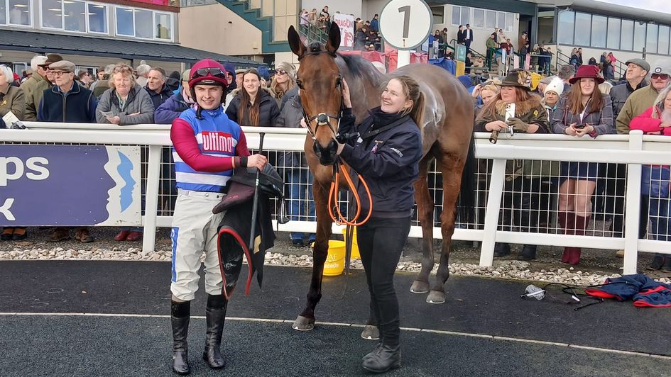 Sean Bowen poses with Fingle Bridge after their Exeter triumph