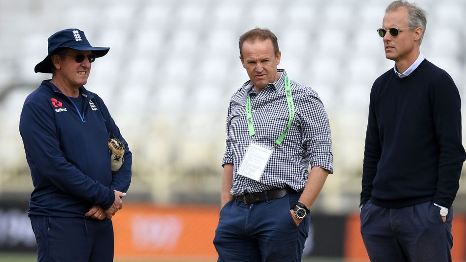 Andy Flower (centre), with Trevor Bayliss (L) and National Selector Ed Smith (R)
