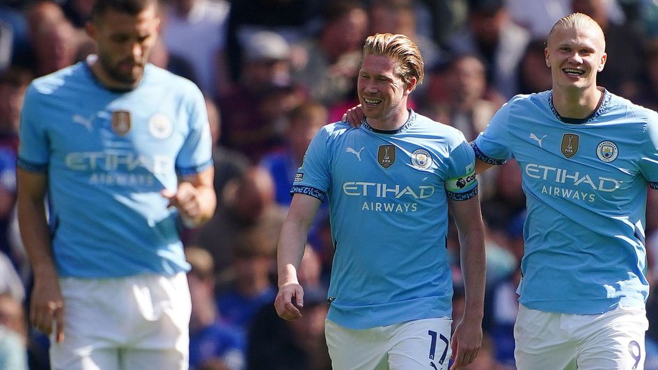 Kevin De Bruyne and Erling Haaland celebrate