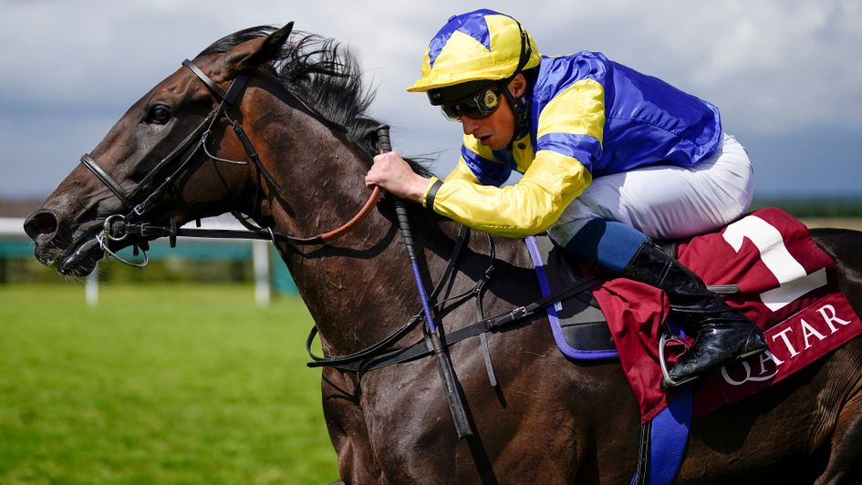 Wonderful Tonight strikes at Goodwood