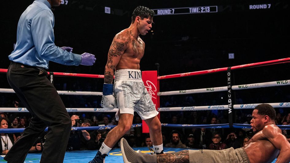 Ryan Garcia knocked down Devin Haney three times