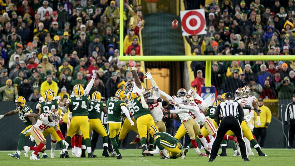 Mason Crosby kicks the winning field goal
