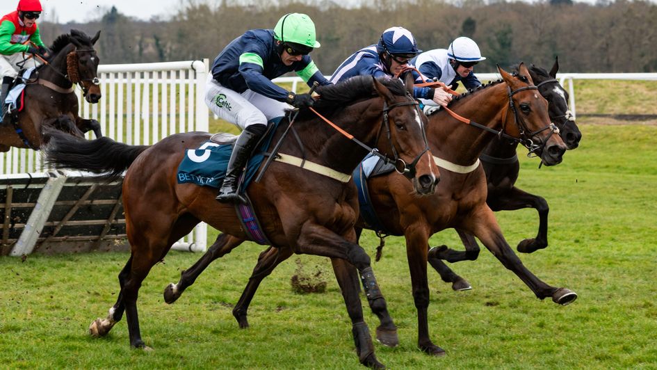 Kalium wins at Newbury