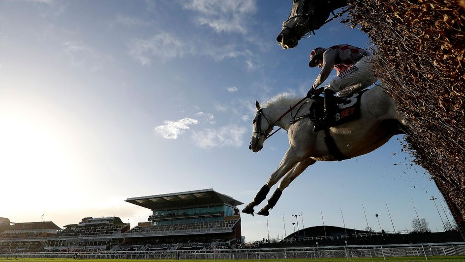 Smad Place winning the Old Roan Chase at Aintree