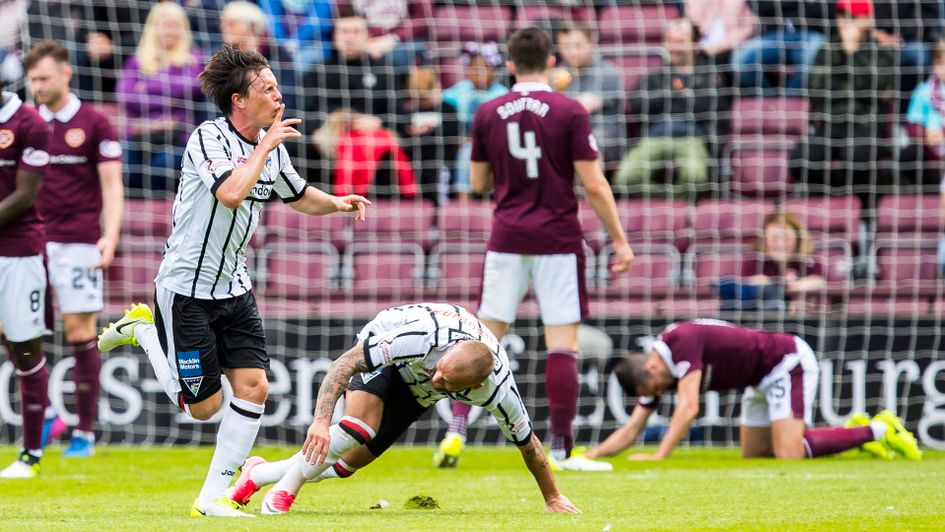 Joy for Joe Cardle but woe for Hearts