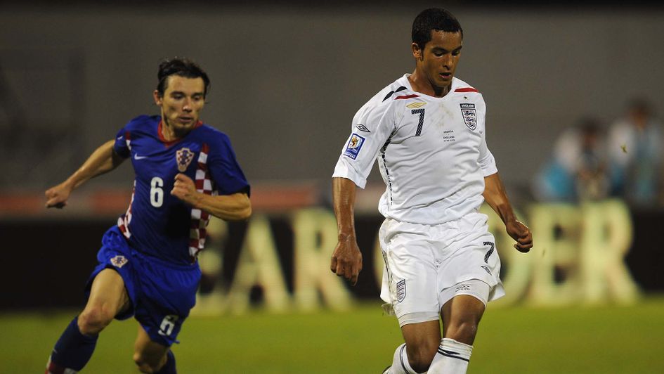 Theo Walcott score a hat-trick to inflict Croatia's first competitive home defeat