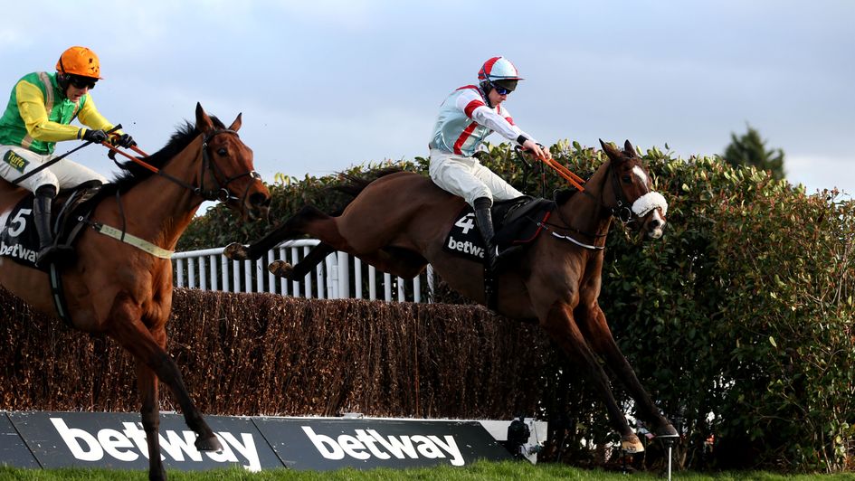 Itchy Feet takes over from Midnight Shadow