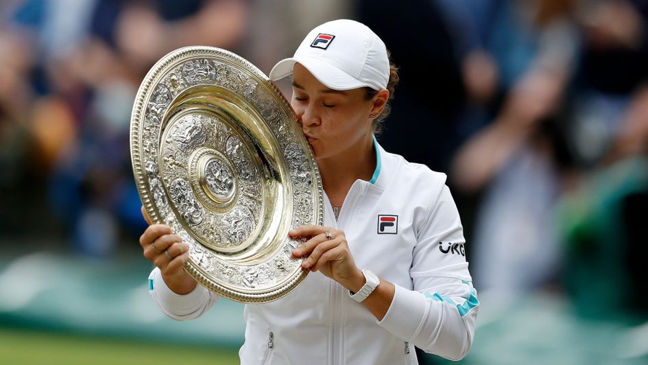 Ashleigh Barty beats Karolina Pliskova to win her first Wimbledon title