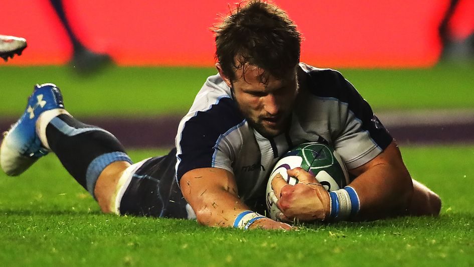 Peter Horne finishes off Scotland's stunning try against South Africa