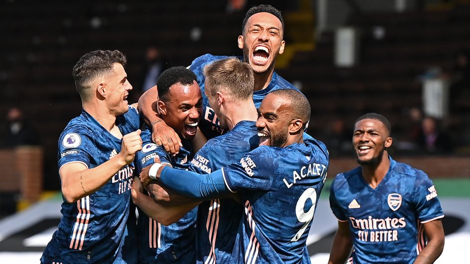 Arsenal celebrate Gabriel's goal against Fulham