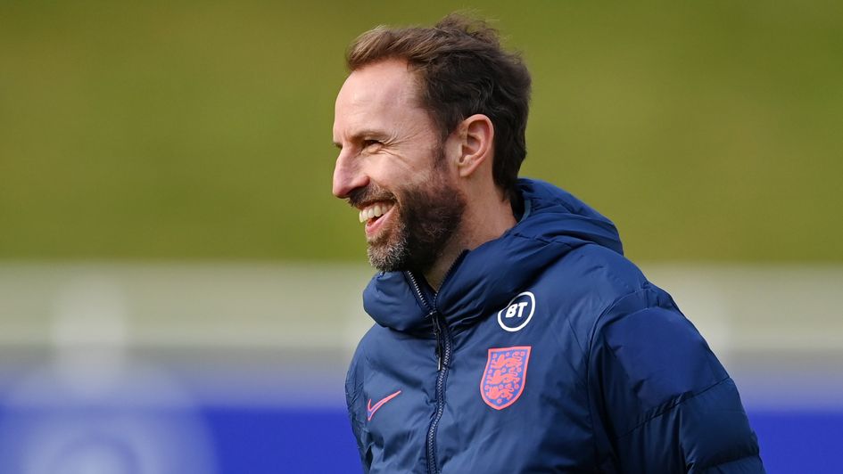 Gareth Southgate signs new England contract