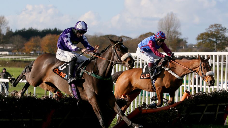 Lady Buttons (near) going close at Wetherby