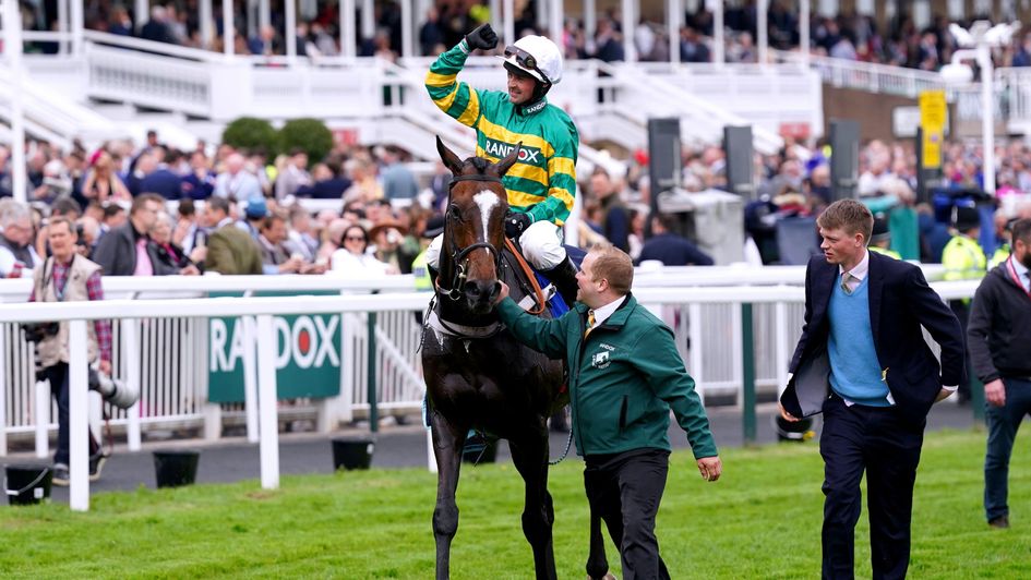 A moment to savour for Nico De Boinville on Jonbon