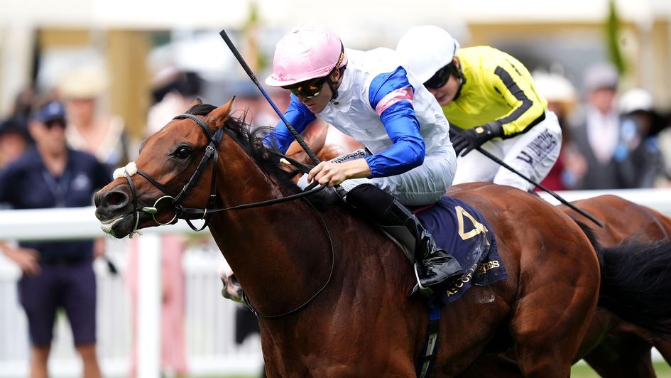 Limestone sticks his neck out to win the Queen's Vase