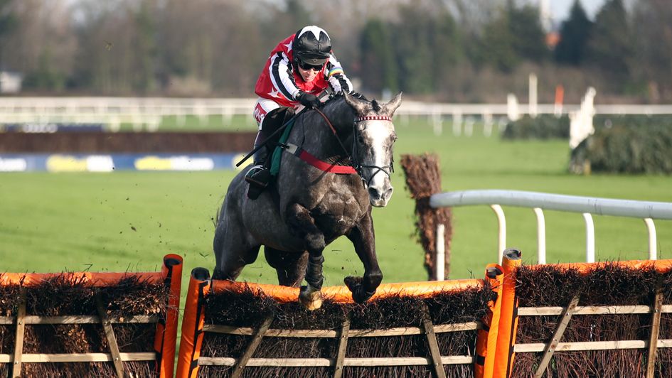 Straw Fan Jack in action