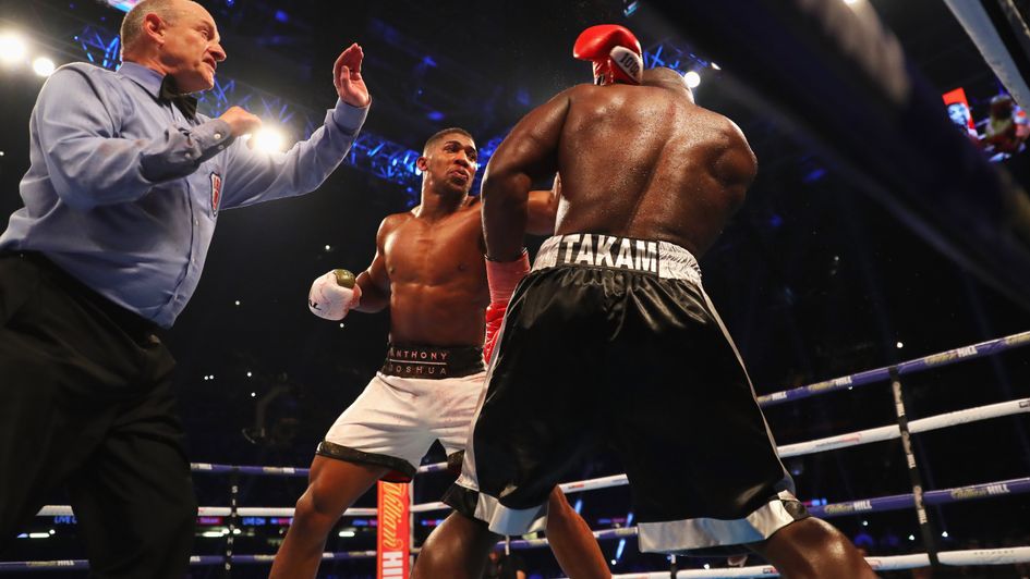 The fight is about to be stopped in the 10th round