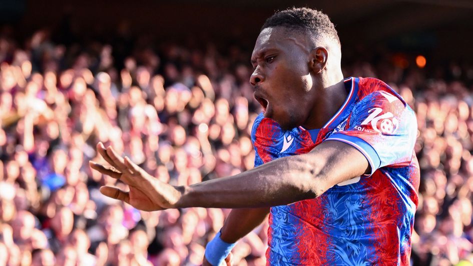 Ismaila Sarr of Crystal Palace celebrates