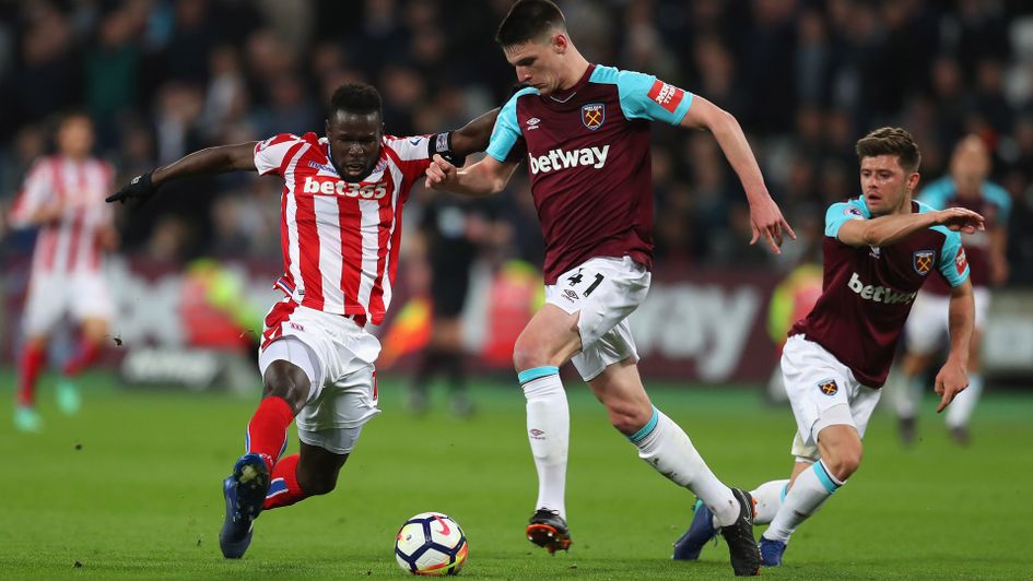 Mame Biram Diouf tackles Declan Rice