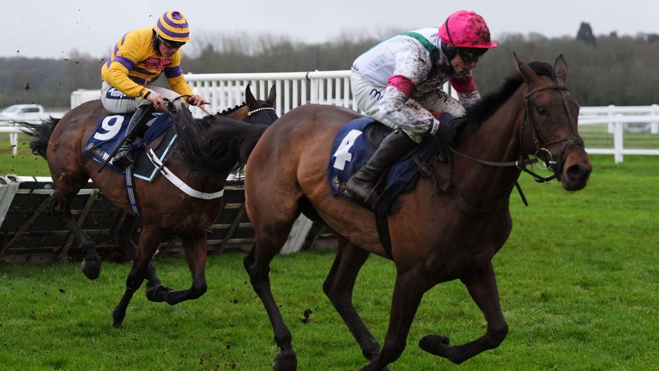 A Pai De Nom is in control at Newbury