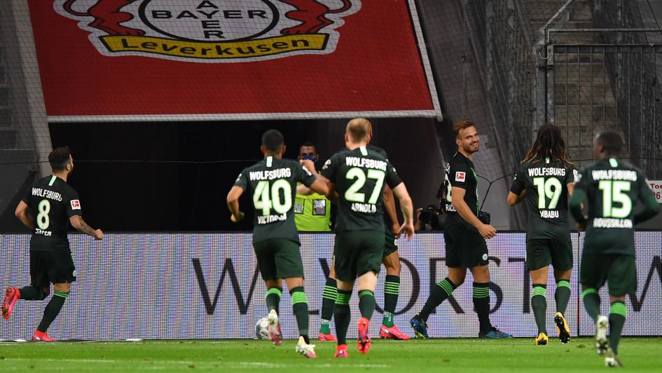 Wolfsburg celebrate Marin Pongracic's goal against Bayer Leverkusen