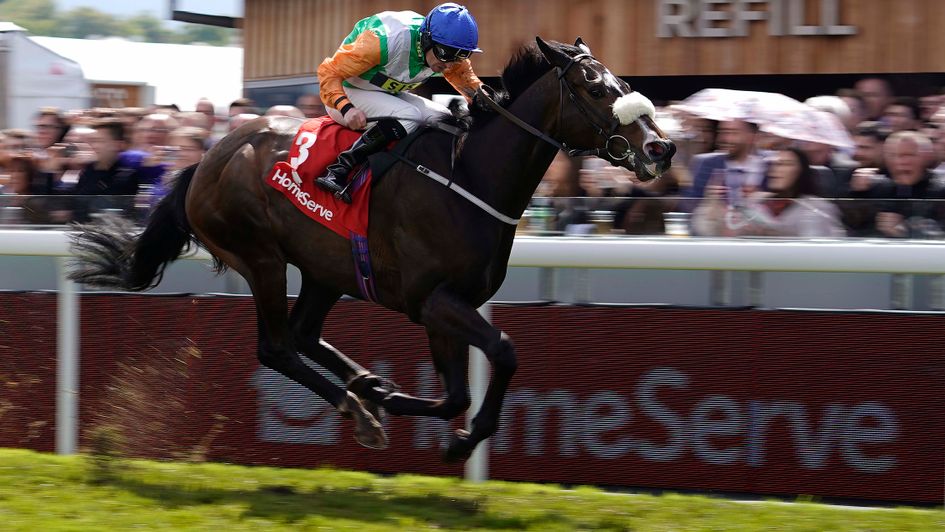 Forest Ranger sticks his neck out to score at Chester