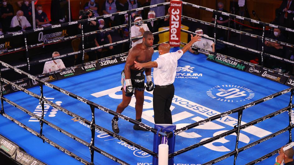 Daniel Dubois is counted out in the 10th round