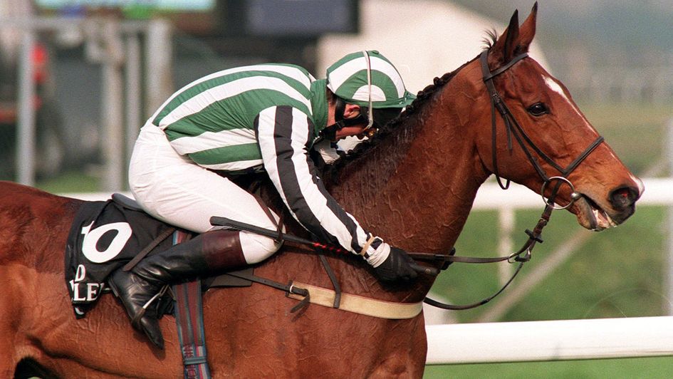 Lord Gyllene - winner of the Monday National