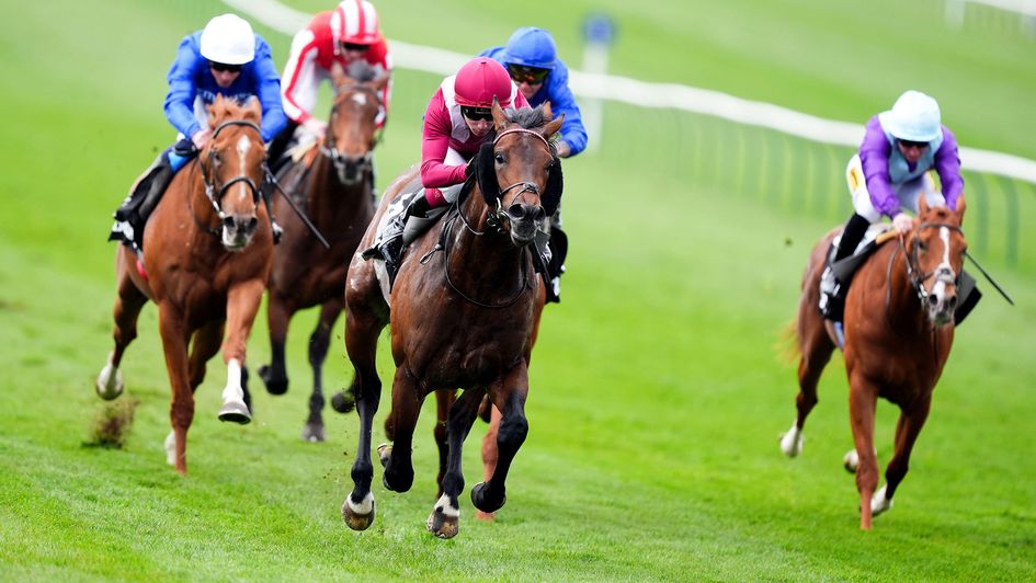 Oxagon and Oisin Murphy en route to Craven Stakes victory